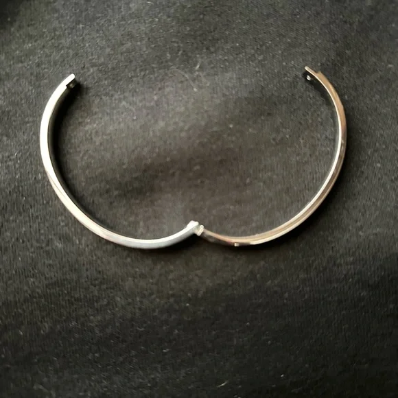 Fashion Silver Hinge Bracelet - Picture 7 of 10